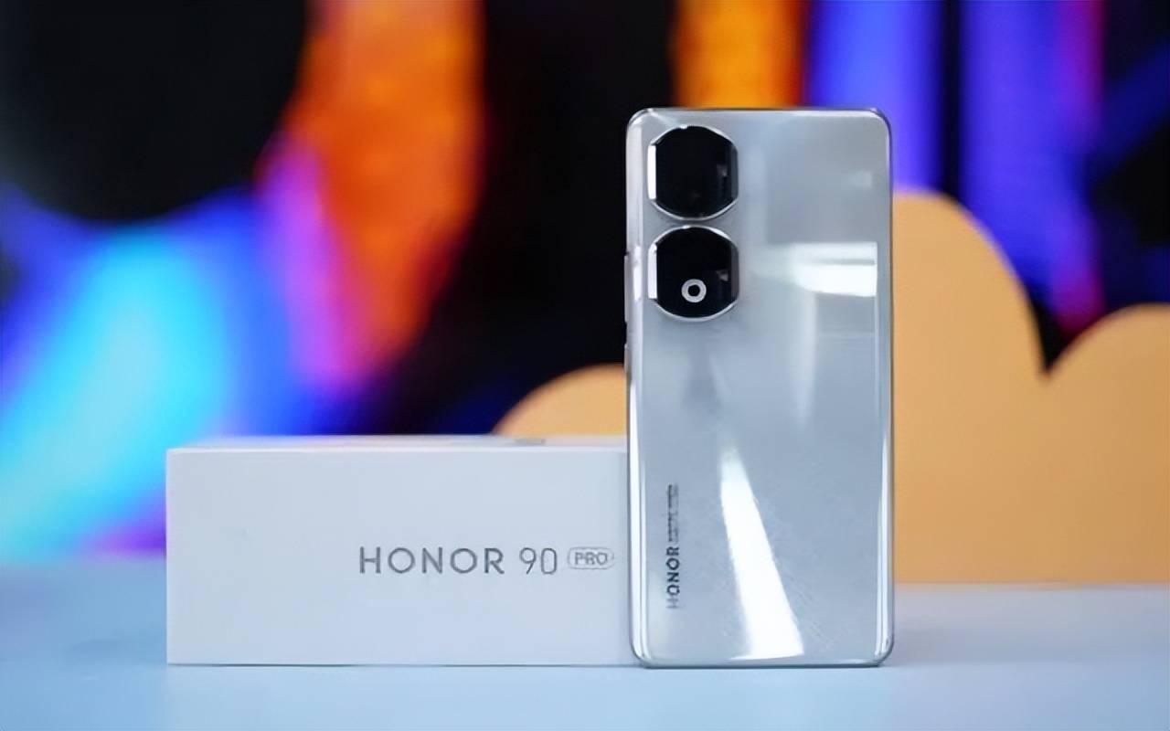 смартфон Honor 90 Pro