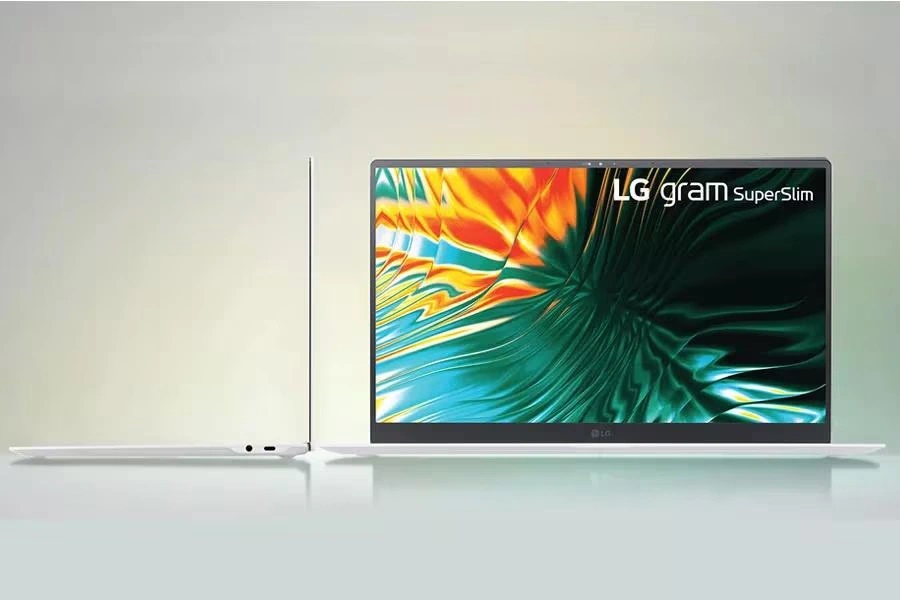 LG Gram SuperSlim 2024 в белом корпусе