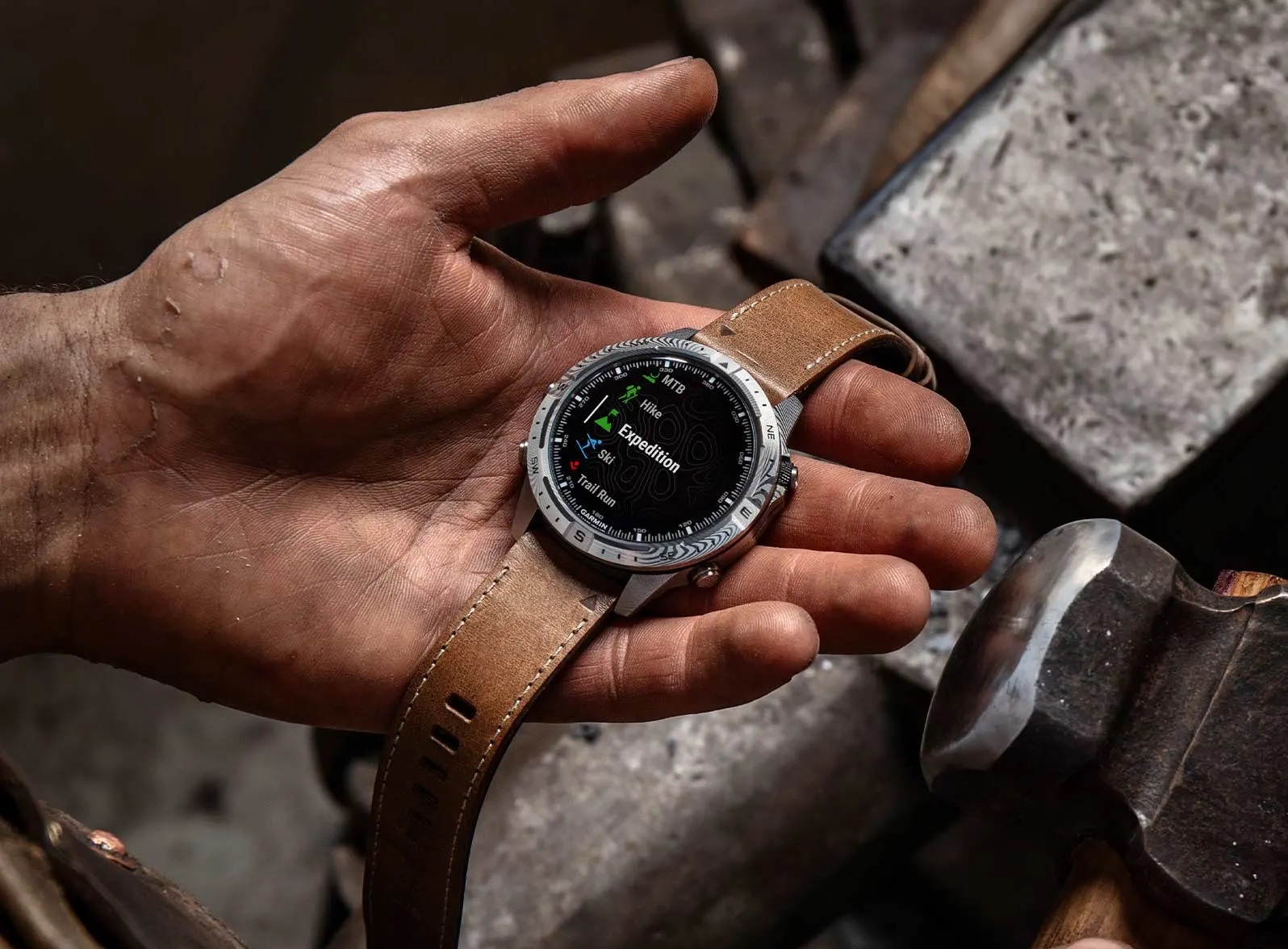 часы Garmin MARQ Adventurer (Gen 2) Damascus Steel Edition