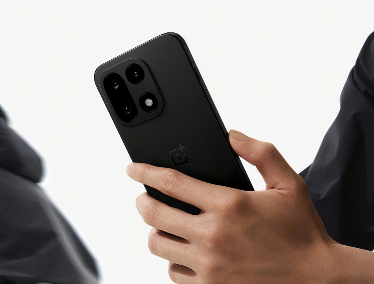 OnePlus_15_cb14414402.jpg