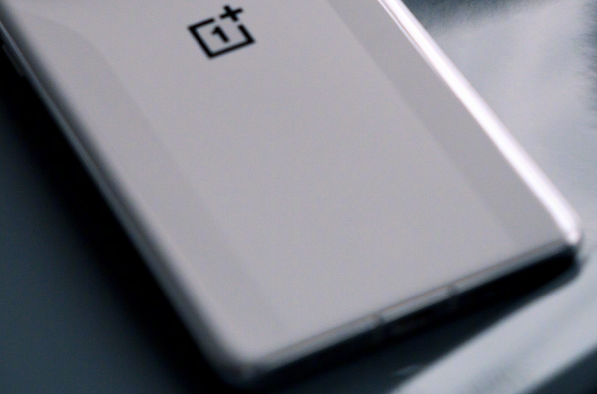 OnePlus ведет разработку аккумулятора с большой емкостью для среднебюджетных смартфонов