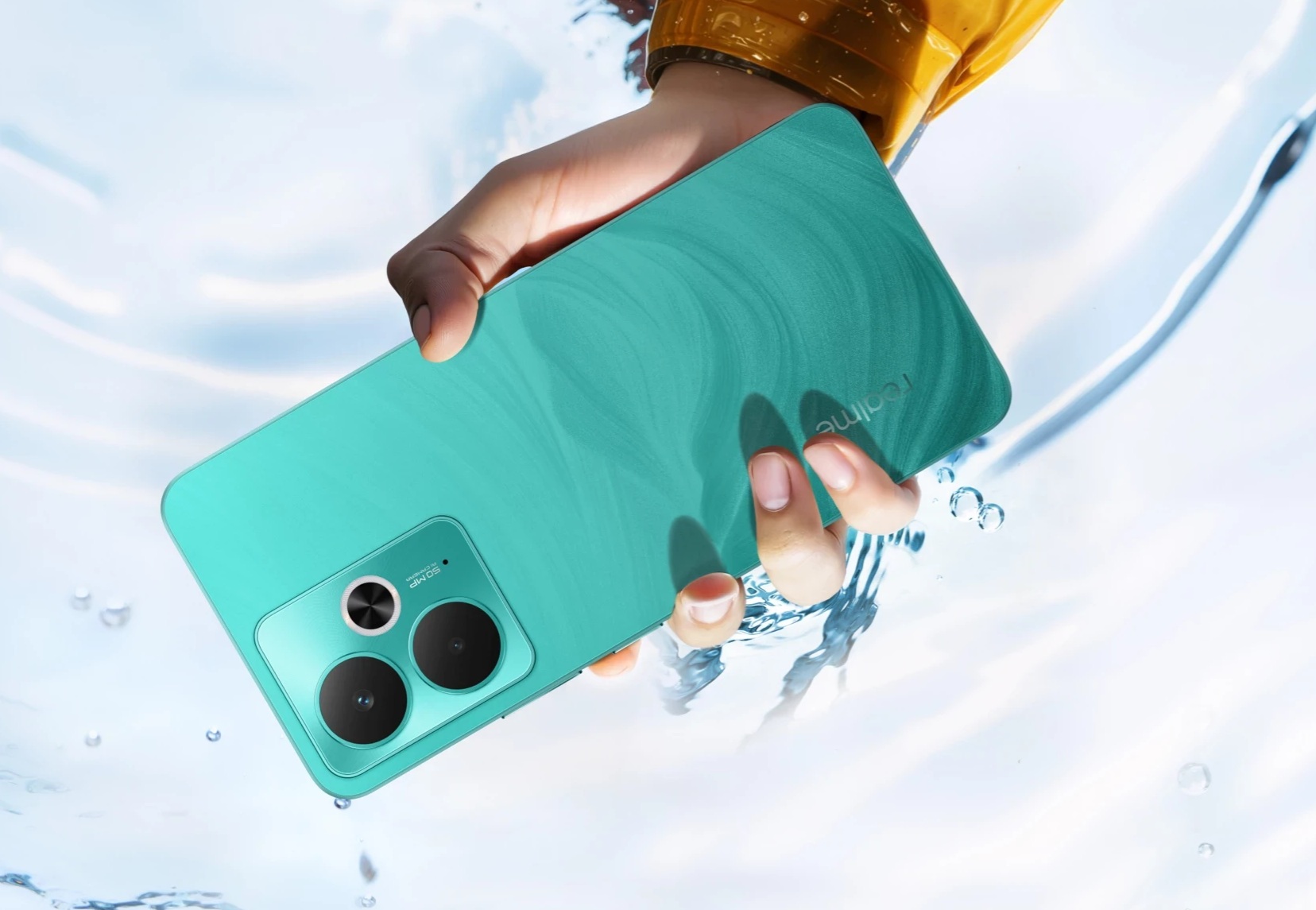 В России начались продажи Realme 14 5G и Realme 14T 5G