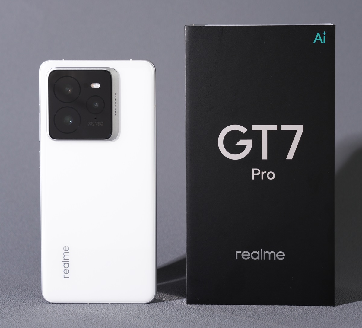 смартфон Realme GT7 Pro