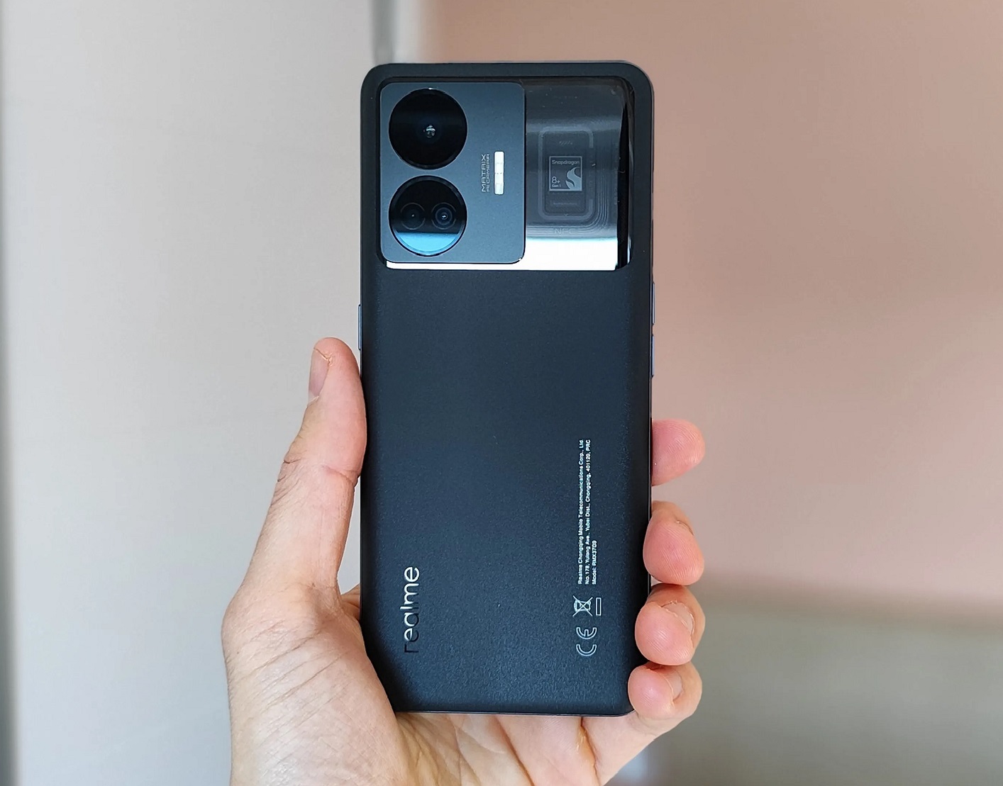 Realme GT 3 с 240-Вт зарядкой поступит в продажу на глобальном рынке 12 июня