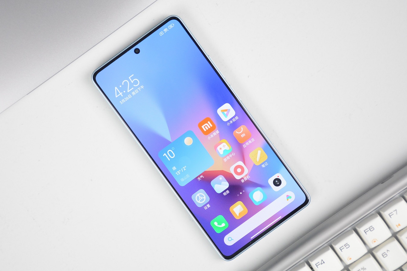 Xiaomi оснастит смартфоны Redmi Note 13 дисплеями с очень тонкими рамками