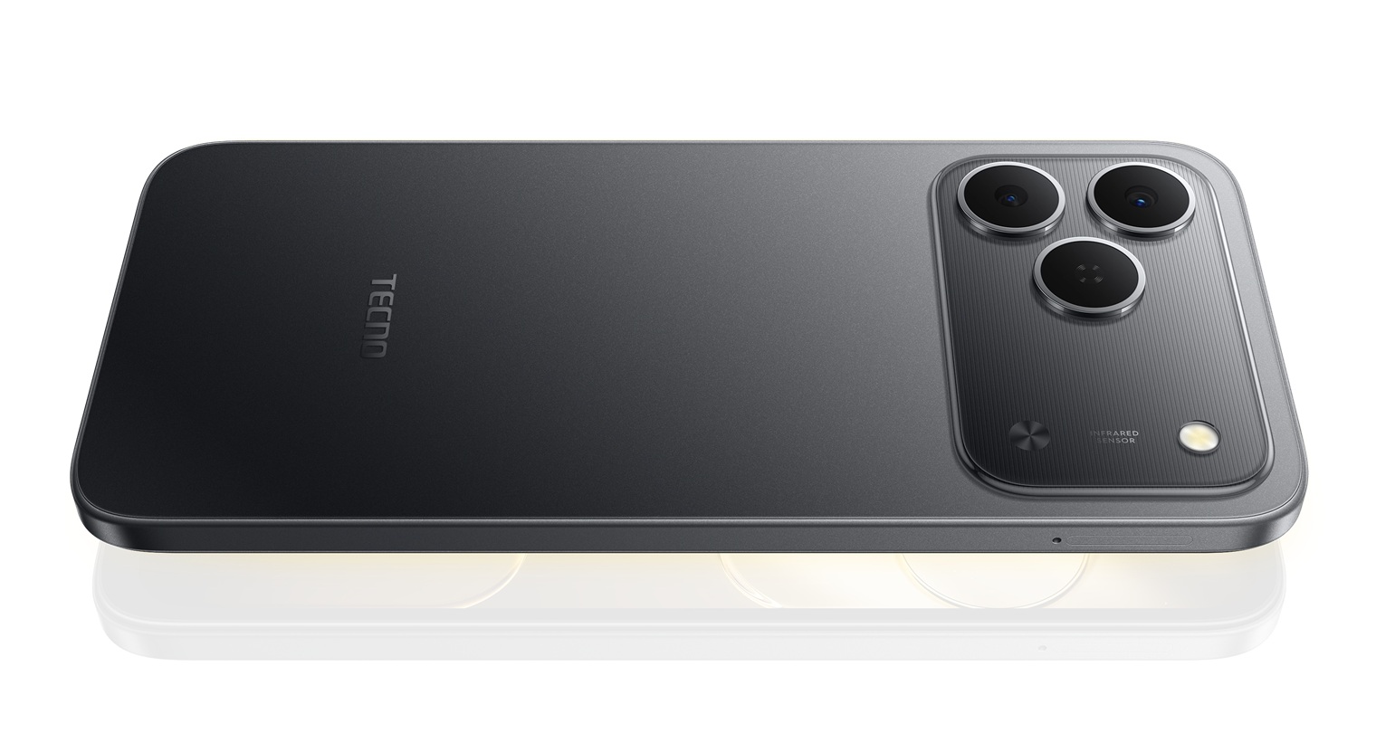 В России начались продажи TECNO SPARK 50