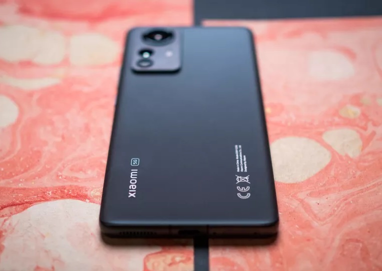 Xiaomi 12 black. Смартфоны май.